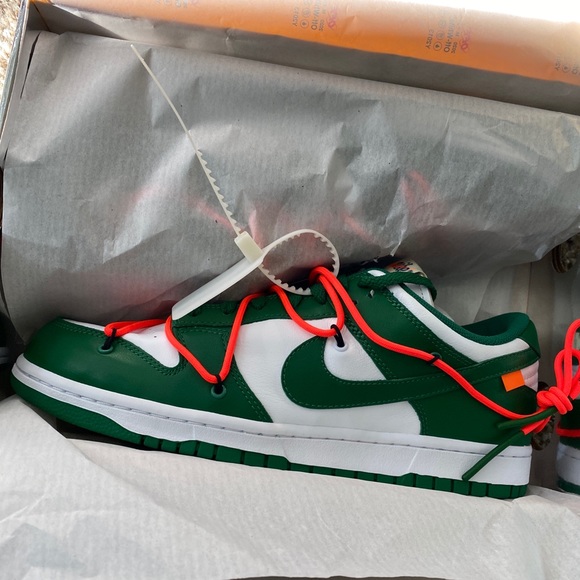 off white nike dunk